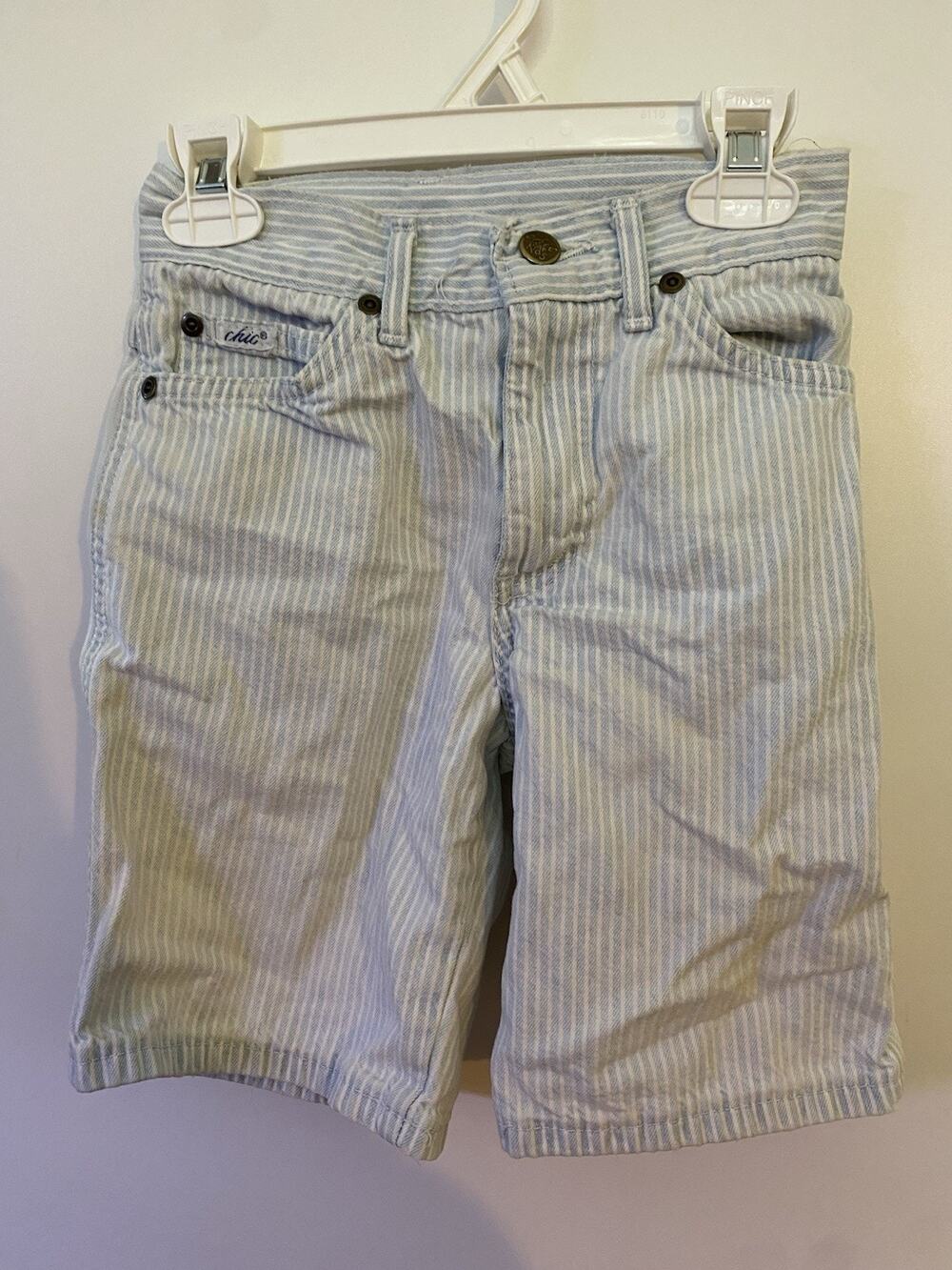 Vintage Chic Kids Capris waist size of 11” and an inseam of 7”